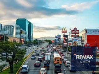 Local Renta | Zona 7 | Ene26 — Local en Alquiler en Zona 7, Guatemala, Ciudad — miniatura 2 de 4