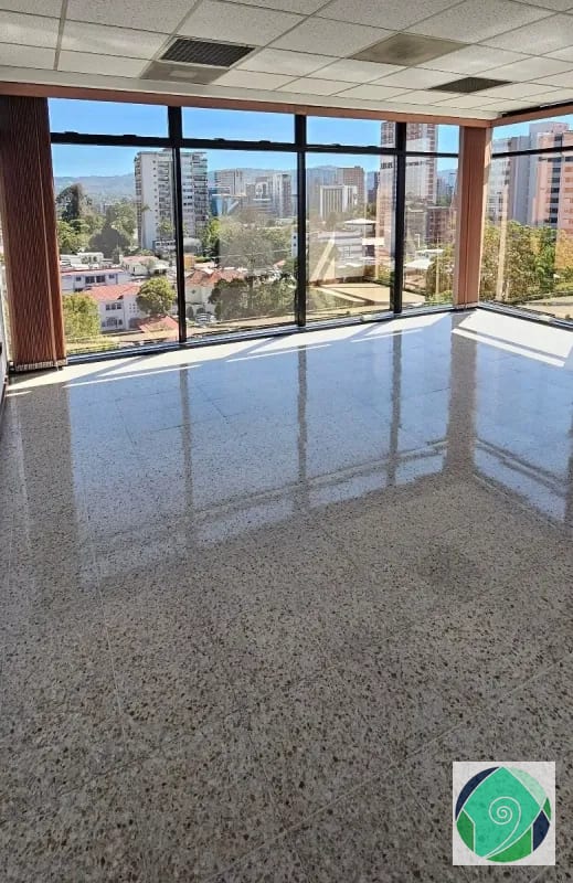 ALQUILER OFICINA ARISTOS REFORMA, ZONA 9 — Oficina en Alquiler en Aristos Reforma, Zona 9, Guatemala, Ciudad — foto 1 de 11