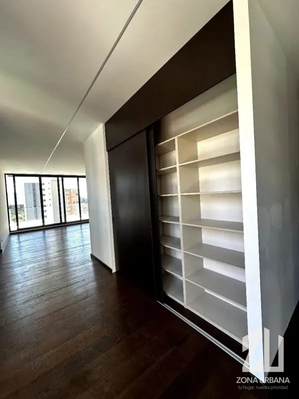 Apartamento amplio y bien iluminado con balcón en Edificio Tero 14 — Apartamento en Alquiler en Zona 14, Guatemala, Ciudad — foto 10 de 10