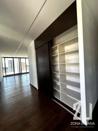 Apartamento amplio y bien iluminado con balcón en Edificio Tero 14 — Apartamento en Alquiler en Zona 14, Guatemala, Ciudad — miniatura 10 de 10