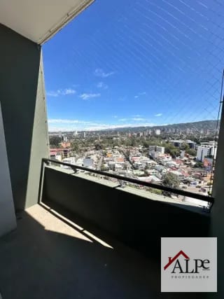 PENTHOUSE CON TERRAZA ZONA 10 — Apartamento en Alquiler en Verona, Zona 10, Guatemala, Ciudad — miniatura 13 de 15