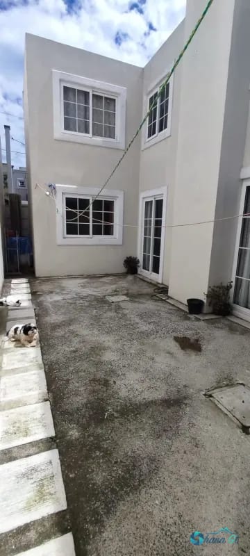 Casa en Venta Jardines de Arrazola KM 19.5 Fraijanes — Casa en Venta en Jardines de Arrazola, Carretera a El Salvador, Guatemala, Ciudad — foto 8 de 10