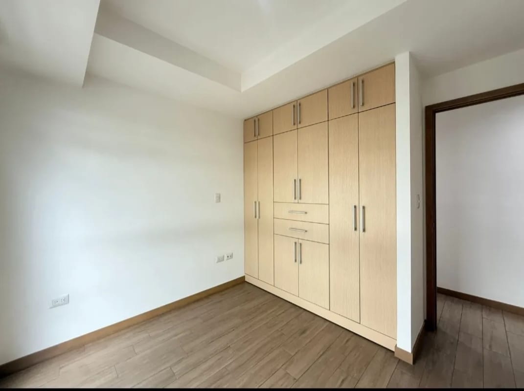 apartamento en Venta Zona 10 — Apartamento en Venta en IQ10, Zona 10, Guatemala, Ciudad — foto 5 de 11