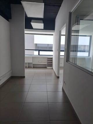 Se renta oficina en zona 10 de 67.80 — Oficina en Alquiler en Zona 10, Guatemala, Ciudad — miniatura 4 de 7