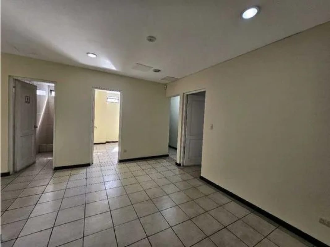 EDIFICIO EN VENTA PARA INVERSIÓN — Edificio en Venta en Zona 10, Guatemala, Ciudad — foto 9 de 12