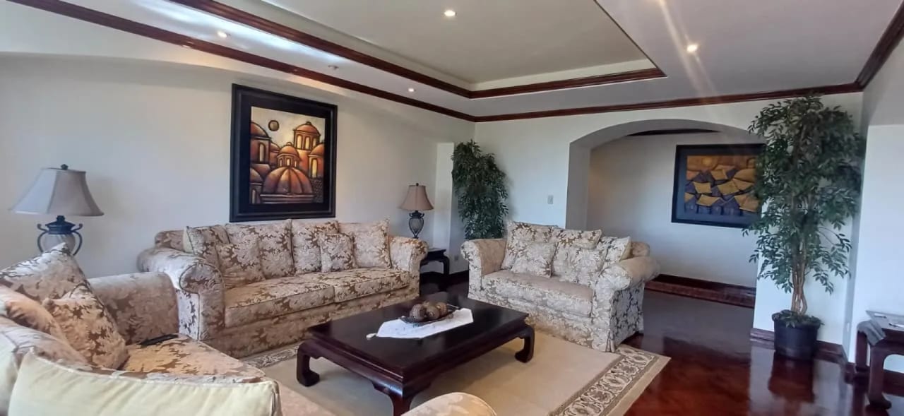 Se renta apartamento en zona 14 amueblado con opción de venta — Apartamento en Alquiler en Zona 14, Guatemala, Ciudad — foto 1 de 17