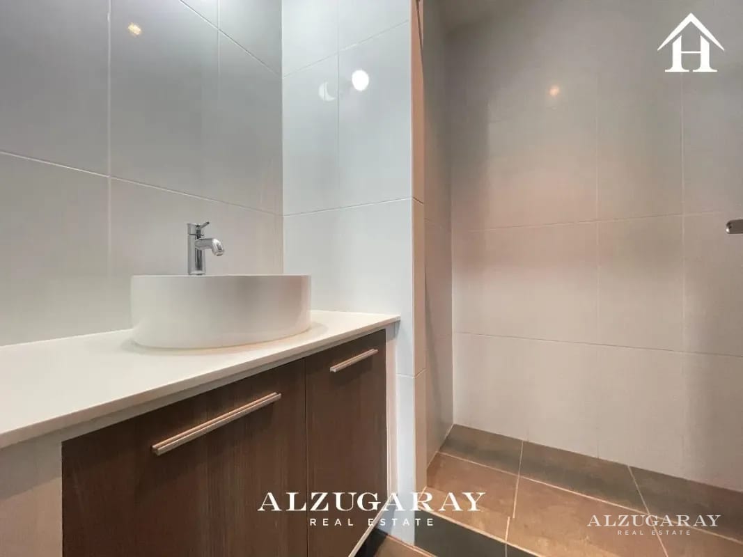APTO. MODERNO C/BALCON - 2 HAB./ SAN ISIDRO 2021 Z.16 — Apartamento en Alquiler en San Isidro 20/21, Zona 16, Guatemala, Ciudad — foto 2 de 11