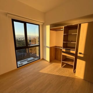 Apartamento en RENTA– Zona 10 (Salida UFM) — Apartamento en Alquiler en Zona 10, Guatemala, Ciudad — miniatura 5 de 10