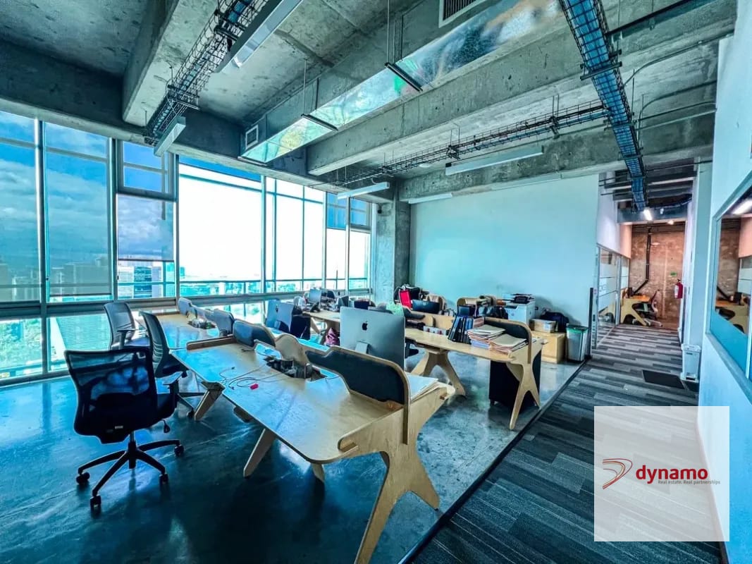 Amplia Oficina Corporativa en Venta, Zona 15, VHII — Oficina en Venta en Zona 15, Guatemala, Ciudad — foto 1 de 6