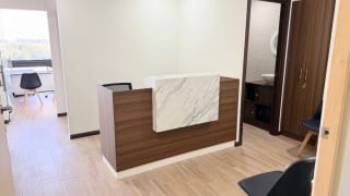 Clínica Médica con 3 despachos en venta en Carretera a El Salvador — Clínica en Venta en Carretera a El Salvador, Guatemala, Ciudad — miniatura 1 de 15