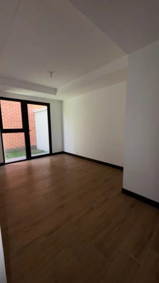 APARTAMENTO CON JARDIN ZONA 15 VENTA — Apartamento en Venta en Alena, Zona 15, Guatemala, Ciudad — miniatura 7 de 13