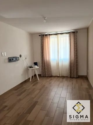 Casa en Venta en Villas Turin - Zona 10 de Mixco, San Jacinto — Casa en Venta en Zona 10 Mixco, Guatemala, Ciudad — miniatura 8 de 14
