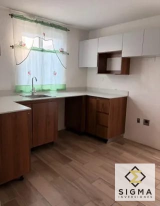 Casa en Venta en Villas Turin - Zona 10 de Mixco, San Jacinto — Casa en Venta en Zona 10 Mixco, Guatemala, Ciudad — miniatura 2 de 14