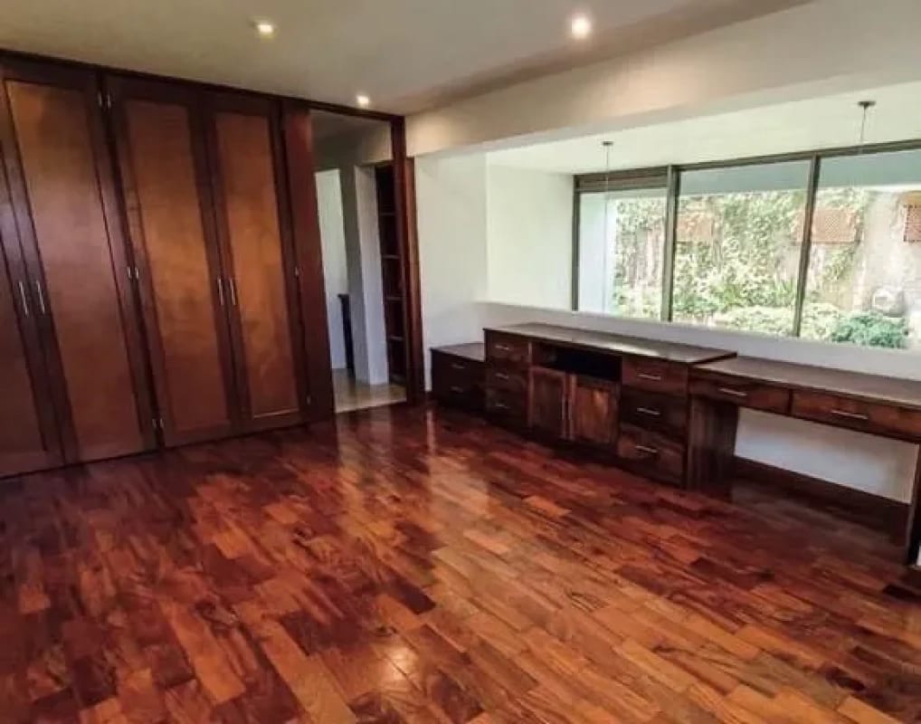 Apartamento semi amueblado con jardín en Vista Hermosa I, Zona 15 — Apartamento en Alquiler en Zona 15, Guatemala, Ciudad — foto 2 de 5
