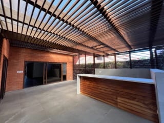CASA VENTA ZONA 10, CONDOMINIO EXCLUSIVO, 440 MTS2~4 DORMITORIO 3.5 BAÑOS~4 PARQUEOS $1,150,000 DOLARES — Casa en Venta en Zona 10, Guatemala, Ciudad — miniatura 1 de 11