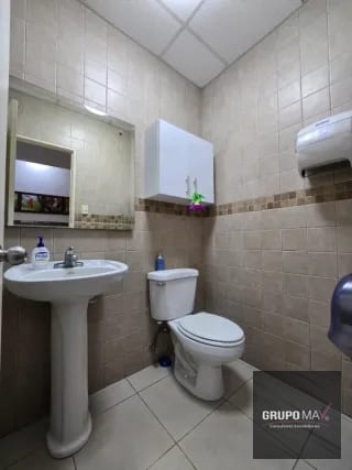 Clínica Médica en Zona 10 Sixtino II — Clínica en Alquiler en Sixtino II, Zona 10, Guatemala, Ciudad — miniatura 2 de 7