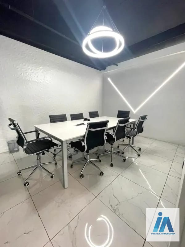 OFICINAS PRIVADAS EN ALQUILER📍Edificio Géminis 10, Zona 10 ¡La mejor imagen profesional para tu negocio! — Oficina en Alquiler en Géminis 10, Zona 10, Guatemala, Ciudad — foto 1 de 4