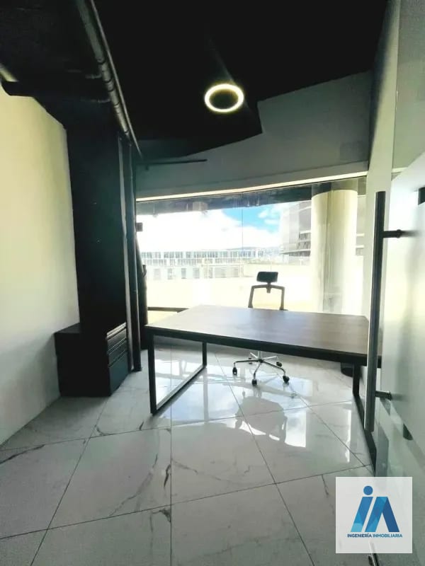 OFICINAS PRIVADAS EN ALQUILER📍Edificio Géminis 10, Zona 10 ¡La mejor imagen profesional para tu negocio! — Oficina en Alquiler en Géminis 10, Zona 10, Guatemala, Ciudad — foto 2 de 4