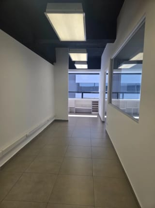 Oficina en Renta zona 10 — Oficina en Venta en Zona 10, Guatemala, Ciudad — miniatura 1 de 5