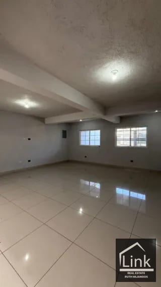 Venta de Casa SAN CRISTOBAL SECTOR B5 — Casa en Venta en Zona 8 Mixco, Guatemala, Ciudad — miniatura 11 de 11