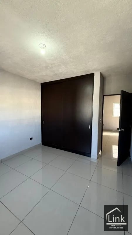 Venta de Casa SAN CRISTOBAL SECTOR B5 — Casa en Venta en Zona 8 Mixco, Guatemala, Ciudad — foto 7 de 11