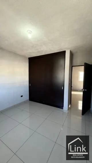 Venta de Casa SAN CRISTOBAL SECTOR B5 — Casa en Venta en Zona 8 Mixco, Guatemala, Ciudad — miniatura 7 de 11