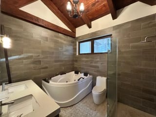 Casa en venta sobre la Interamericana Km. 33.8 (2 manzanas) — Casa en Venta en Santiago Sacatepéquez, Sacatepéquez — miniatura 8 de 14