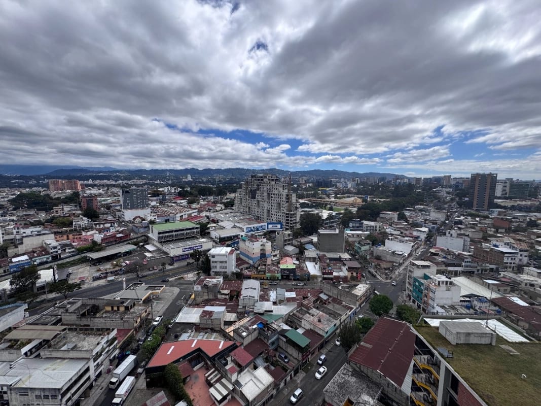 ALQUILER apto AMUEBLADO EN 4 Grados Norte INARA PISO 19o — Apartamento en Alquiler en Inara Cuatro Norte, Zona 4, Guatemala, Ciudad — foto 8 de 17