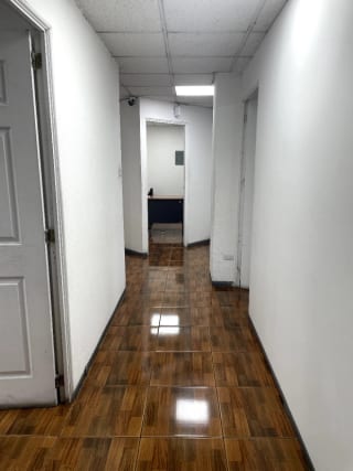 VENDO OFICINA EN ZONA 9 TORRE CANNET — Oficina en Venta en Zona 9, Guatemala, Ciudad — miniatura 9 de 16