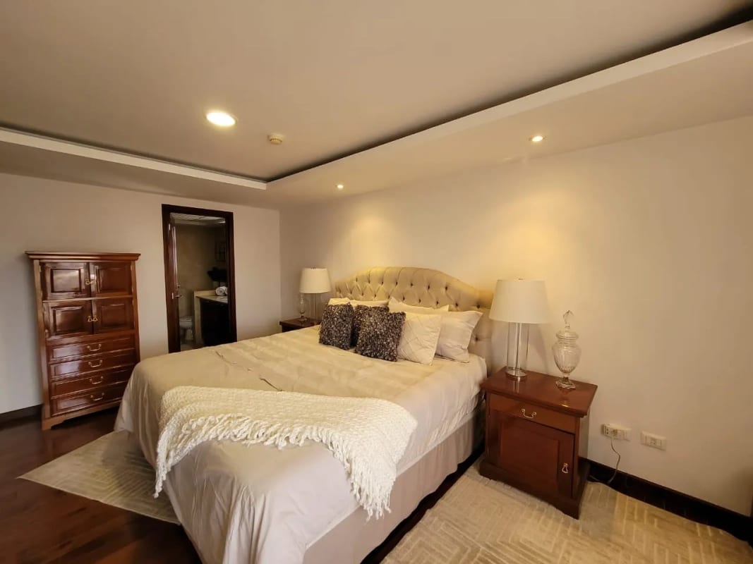 Apartamento en Tiffany 2 zona 10 — Apartamento en Venta en Zona 10, Guatemala, Ciudad — foto 3 de 11