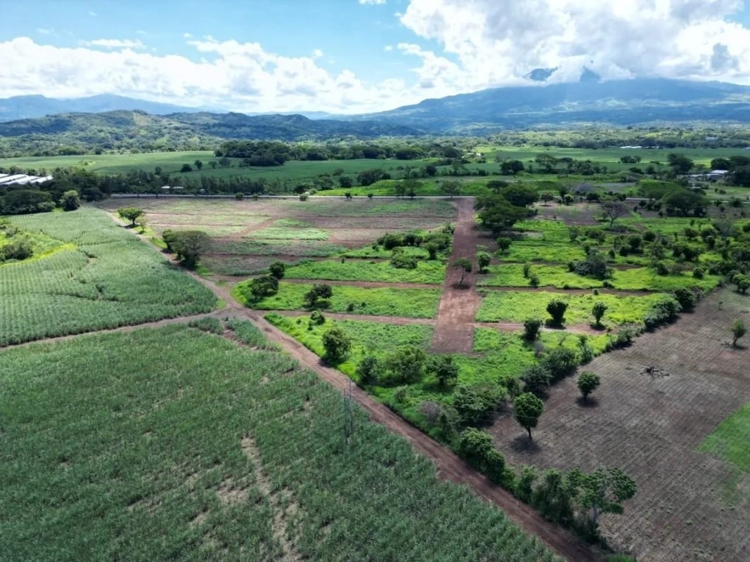 RESIDENCIAL CAMINO A TAXISCO / Terrenos en venta — Terreno en Venta en Palín, Escuintla — foto 3 de 4