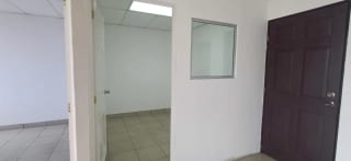 Se Renta Oficina en Zona 9 — Oficina en Alquiler en Zona 9, Guatemala, Ciudad — miniatura 5 de 6