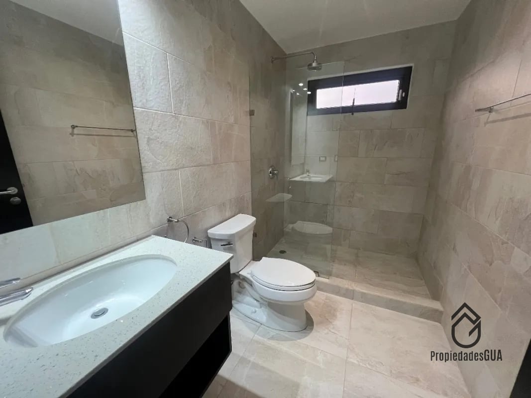 Casa con vista espectacular dentro de condominio en renta — Casa en Alquiler en Santa Catarina Pinula, Guatemala, Ciudad — foto 6 de 17