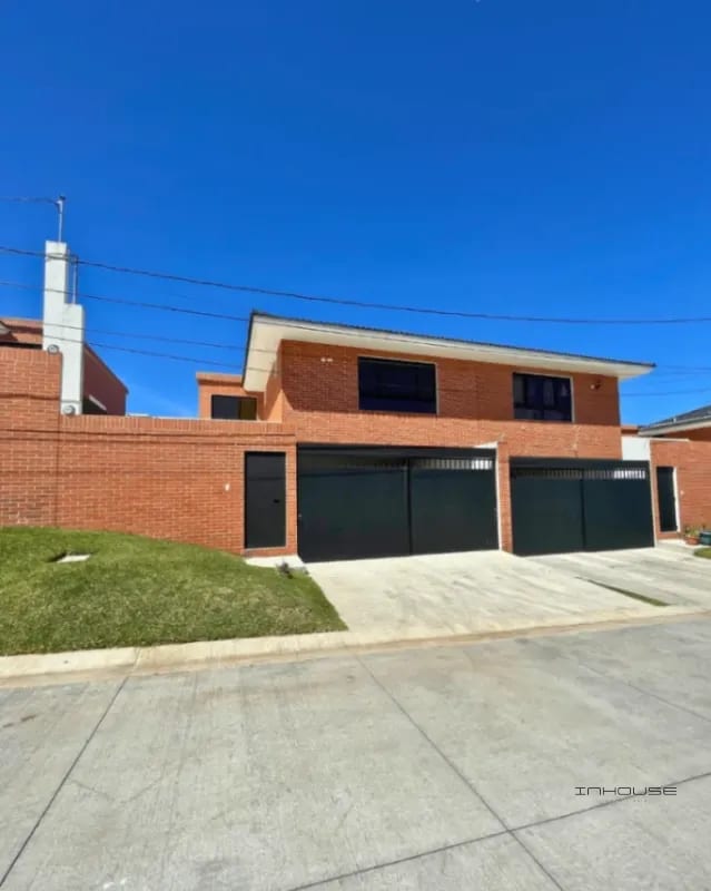 CASA EN VENTA EN ZONA 16 SAN ISIDRO PARA ESTRENAR — Casa en Venta en Zona 16, Guatemala, Ciudad — foto 1 de 11