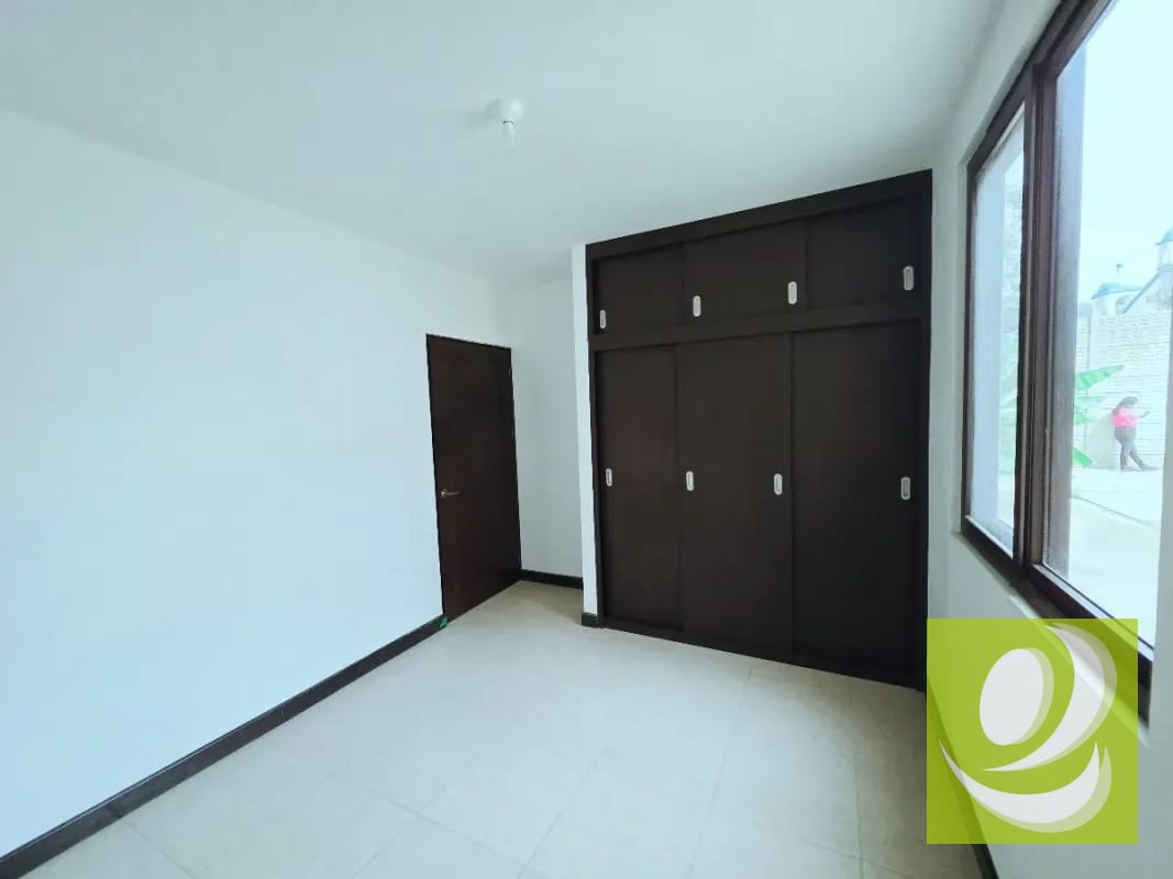 VENDO CASA NUEVA CERCA DE ZONA 16 CERCA CRISTO REY — Casa en Venta en Zona 16, Guatemala, Ciudad — foto 3 de 10