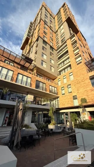 🌟 Venta de Apartamento en Exclusivo Edificio Mira– Zona 10 — Apartamento en Venta en Zona 10, Guatemala, Ciudad — miniatura 1 de 17