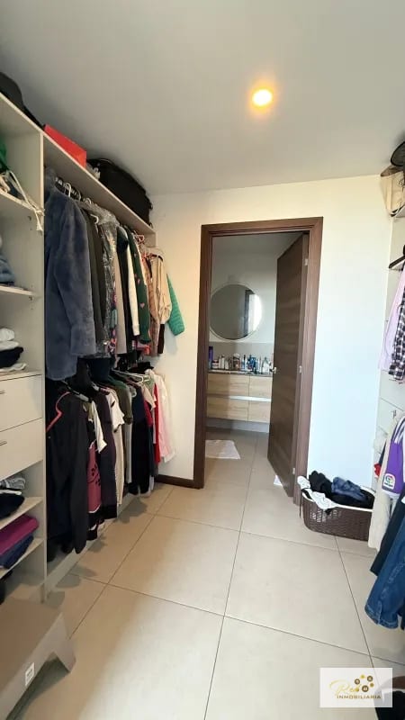 🌟 Venta de Apartamento en Exclusivo Edificio Mira– Zona 10 — Apartamento en Venta en Zona 10, Guatemala, Ciudad — foto 10 de 17