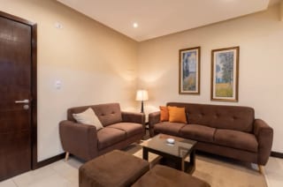 Apartamento en Alquiler | Edificio Cobella | Zona 14 | Amueblado y con balcón — Apartamento en Alquiler en Zona 10, Guatemala, Ciudad — miniatura 5 de 7