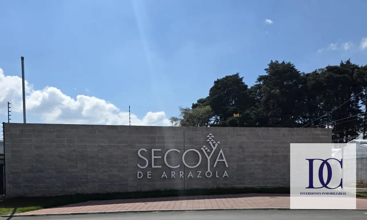 CASA EN VENTA – CONDOMINIO SECOYA DE ARRAZOLA | CAES KM. 16.5 — Casa en Venta en Carretera a El Salvador, Guatemala, Ciudad — foto 1 de 16