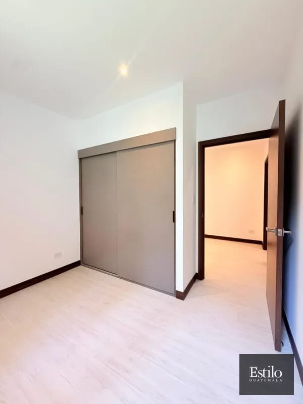 APARTAMENTO EN VENTA — Apartamento en Venta en Zona 16, Guatemala, Ciudad — foto 6 de 9