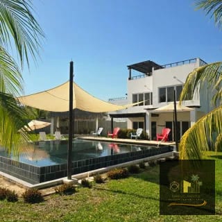 CASA DE PLAYA EN VENTA EN MONTERRICO — Casa vacacional en Venta en Monterrico, Santa Rosa — miniatura 1 de 17