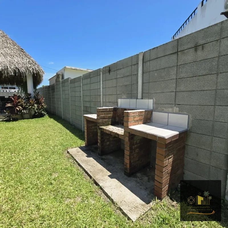 CASA DE PLAYA EN VENTA EN MONTERRICO — Casa vacacional en Venta en Monterrico, Santa Rosa — foto 3 de 17