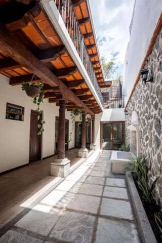 Residencia Exclusiva en Condominio Antigua Gardens — Casa en Venta en Antigua Gardens, Alotenango, Sacatepéquez — miniatura 1 de 16