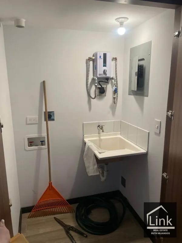APARTAMENTO EN VENTA BARI  18.5 CAES — Apartamento en Venta en Bari, Carretera a El Salvador, Guatemala, Ciudad — foto 3 de 11