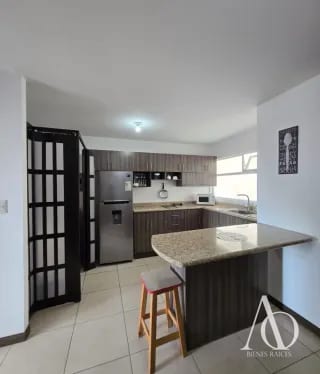 Apartamento en Alquiler / Venta Edificio Santa María De Las Charcas, zona 11 N7 / EN DIRECTO — Apartamento en Alquiler en Santa María de Las Charcas, Zona 11, Guatemala, Ciudad — miniatura 7 de 9