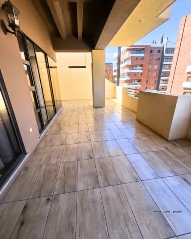 APARTAMENTO EN VENTA ZONA 10 EN NIVEL ALTO — Apartamento en Venta en Zona 10, Guatemala, Ciudad — foto 1 de 11