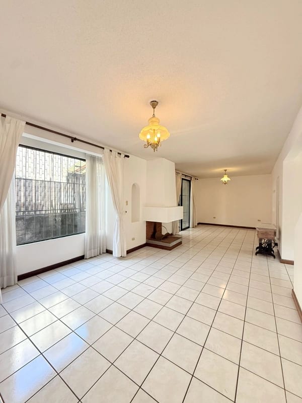 Casa en Venta — Casa en Venta en Vistas de Kanajuyú, Zona 16, Guatemala, Ciudad — foto 10 de 10