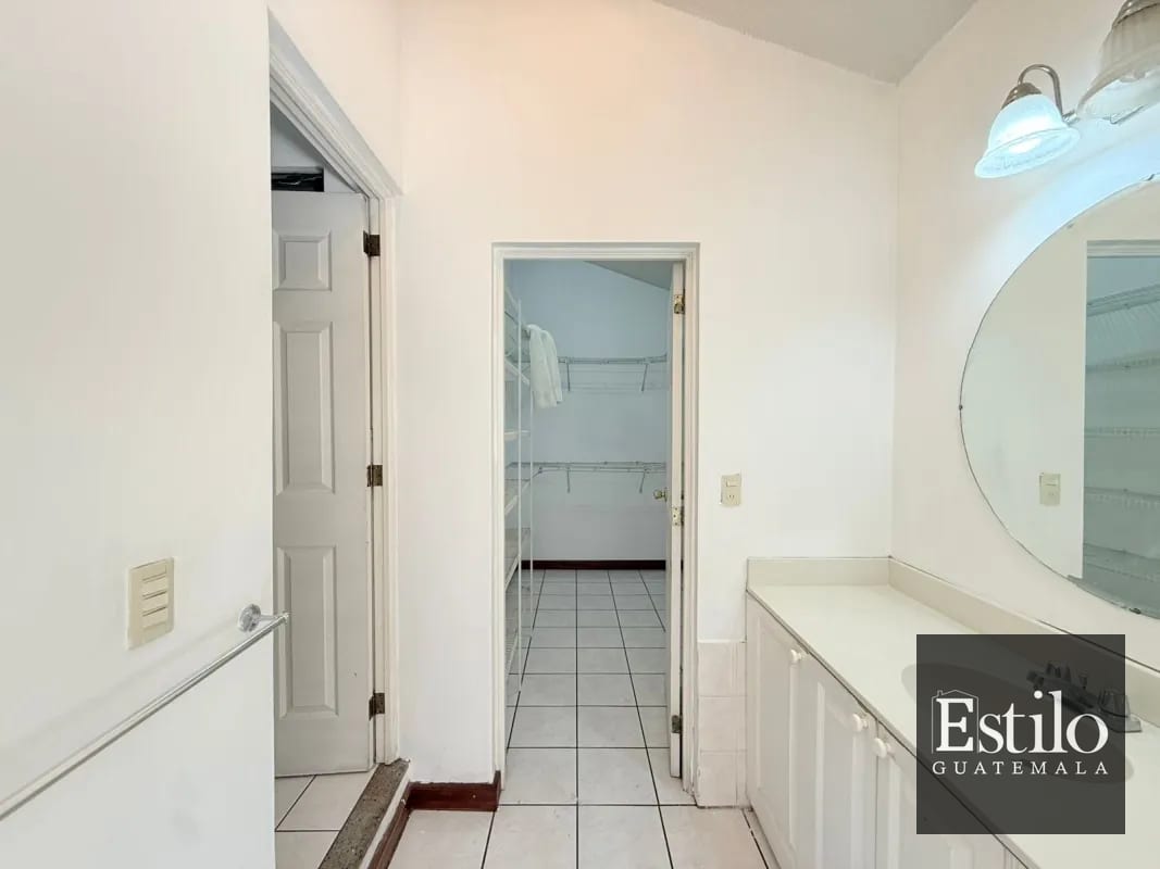 Casa en Venta — Casa en Venta en Vistas de Kanajuyú, Zona 16, Guatemala, Ciudad — foto 4 de 10