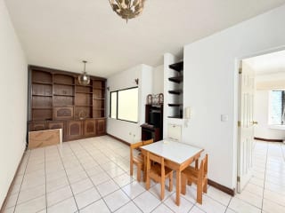 Casa en Venta — Casa en Venta en Vistas de Kanajuyú, Zona 16, Guatemala, Ciudad — miniatura 3 de 10