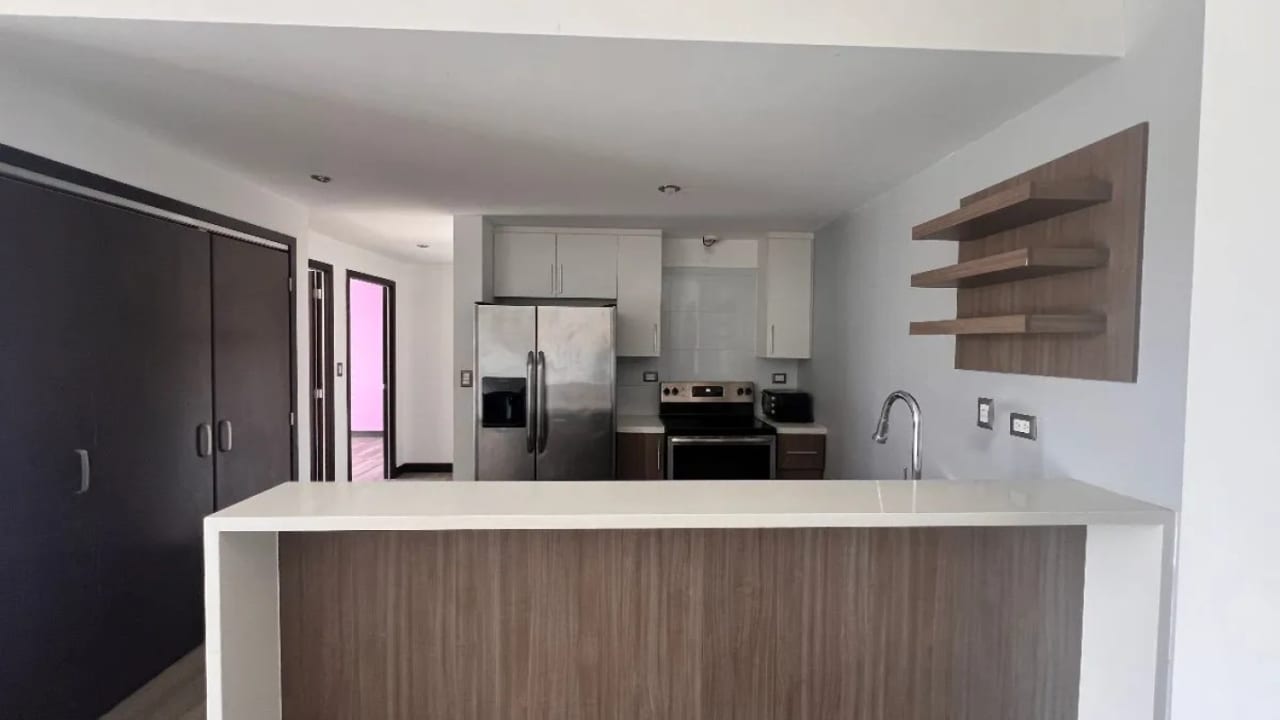 Alquiler de Apartamento en Edificio 20/21, Zona 16 — Apartamento en Alquiler en San Isidro 20/21, Zona 16, Guatemala, Ciudad — foto 12 de 12